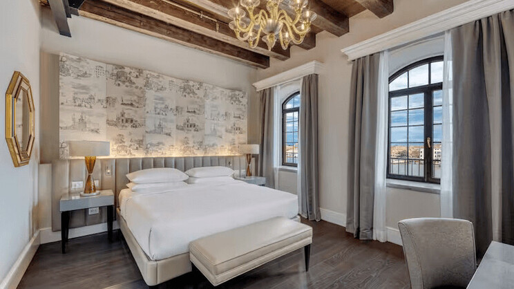 Molino Tower Suite with View of Venice 